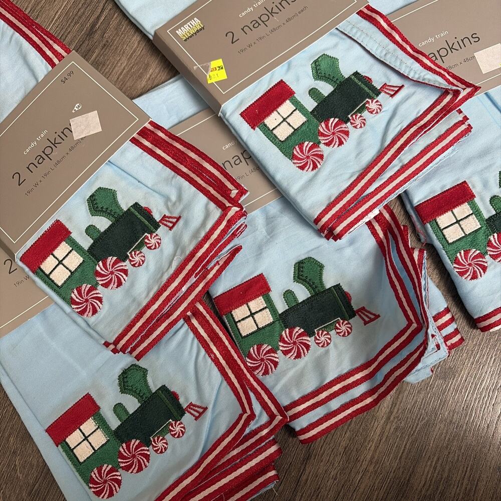 New Lot Of 5 Martha Stewart Train Peppermint Cotton Fabric Napkins 19 x 19 (10)
